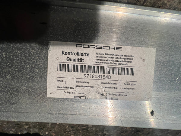 PORSCHE PANAMERA 971 2022  REAR REINFORCEMENT BEAM CRASH BAR HYBRID

971803184D

PORSCHE PANAMERA 2022  rear bumper crash bar