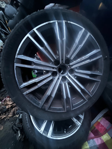 8089891  BMW 3 SERIES  2023 G20 G21 GENUINE 18" one single REAR ALLOY WHEEL 8j18