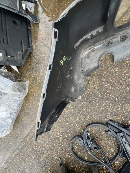 BMW X3 2021 G01, Rear M-sport Bumper

Black 

would need a respray 

please observe all pictures 

8089729

6578918