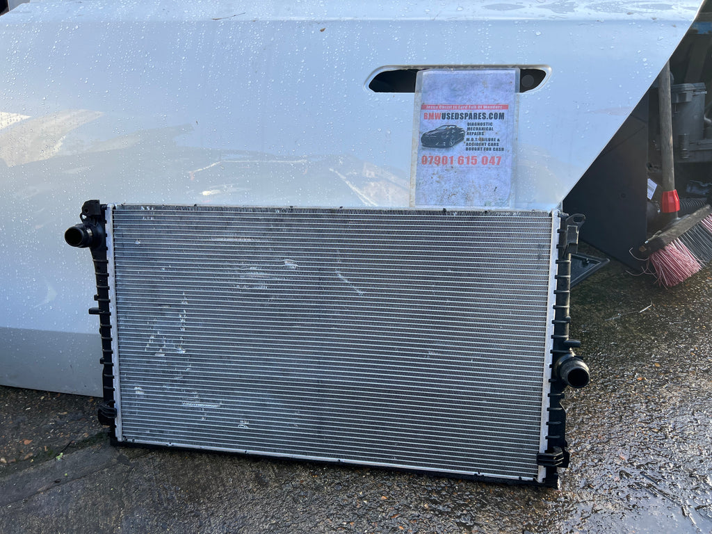 BMW X1  2023 U11 Radiator

17119846866 

9846866

bmw x1 radiator