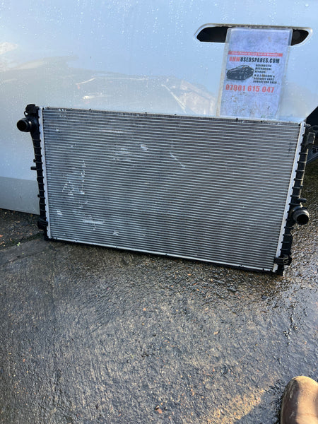 BMW X1  2023 U11 Radiator

17119846866 

9846866

bmw x1 radiator