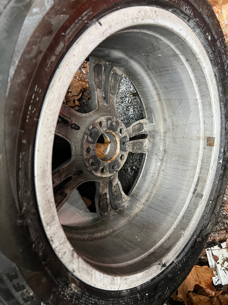 7846786

     BMW X5 X6 F16 F15 F85 M-Sport 19" Rear Alloy wheel with tyre Wheel