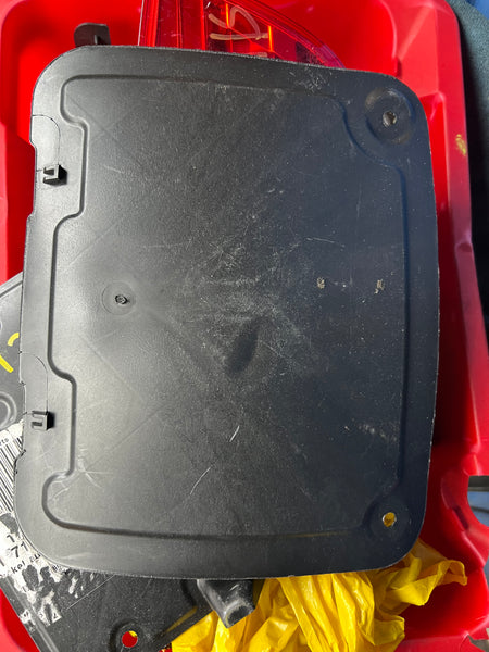 BMW X5 G05 FRONT LEFT OIL COOLER COVER 51717424900

7424900

ORIGINAL