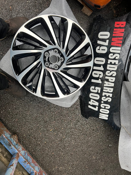 BMW i8 2020 Driver side front Single Alloy wheel 

20 inch  625 Style

6862895 

Genuine

36116862895 o