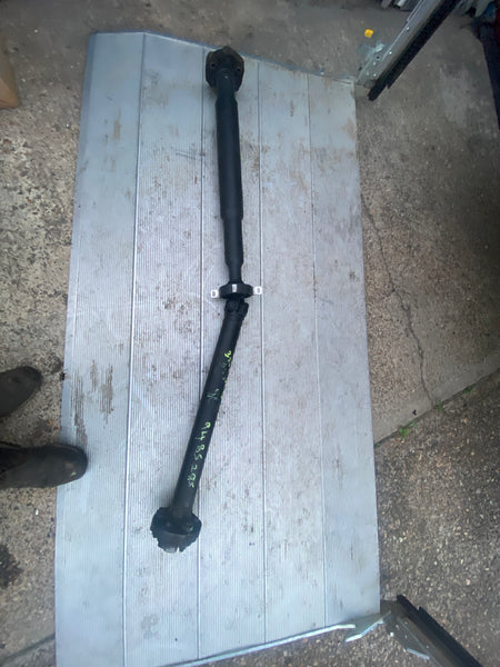 BMW  3  series 2021 2.0 diesel  propshaft  

9485285

8848018

8846086

8850051