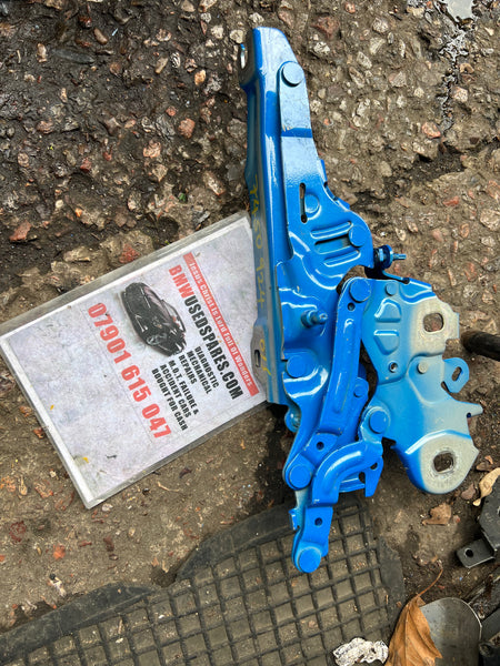 BMW F40 M135I X DRIVE M SPORT BONNET HINGES MISANO BLUE

7450924

BMW 1 Series 2022 f40 Bonnet Hinge drivers side

bmw f40 bonnet hinge

 BaronesstheBmlady
