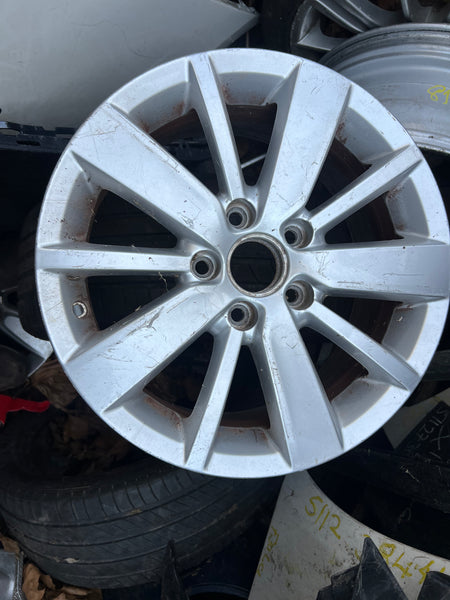 5K0601025S

VOLKSWAGEN GOLF 1X16" 5K1, AJ5 (MKVI) SINGLE ALLOY WHEEL

16" VW GOLF GENUINE ALLOY WHEEL