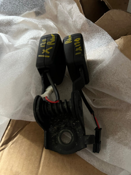 BMW iX I20  2023 Rear Middle Seat Belt Buckles 9490296