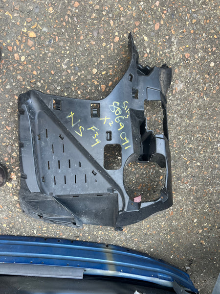51118069091

Bmw X2 2023 f39  passenger side fog light bracket 

8069091

bmw part

bmw parts

bmw fog light

bmw bumper

baroness bmw