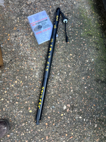 5a1dec5

BMW X6 2022 G06  passenger side TAILGATE SPINDLE STRUTS

51245A1DEC5 

bmw x6 tailgate strut

bmw x6

bmw part

baroness bmw

baronessbmlady