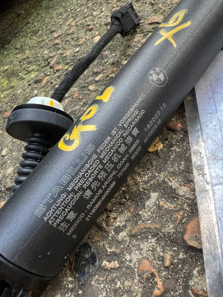 5a1dec5

BMW X6 2022 G06  passenger side TAILGATE SPINDLE STRUTS

51245A1DEC5 

bmw x6 tailgate strut

bmw x6

bmw part

baroness bmw

baronessbmlady