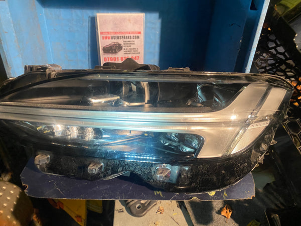 Volvo SV90  2022 Driver Side Full LED Headlight 32337684

no modules