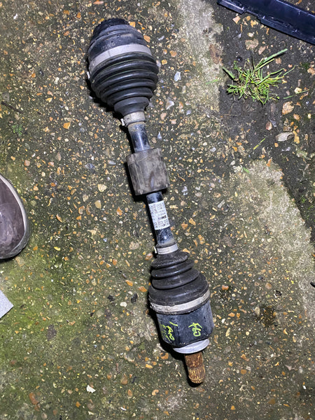 BMW 2 Series F45 F40 F46 F48 X1 X2 Front Left Side Driveshaft 8643363