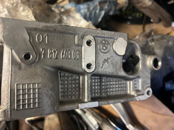 BMW 5 SERIES 2016  F10  520 diesel LCI  N47N CYLINDER HEAD  

7812603

7812603 03