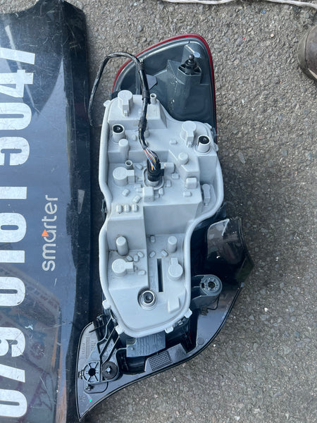 BMW 2 Series coupe 2015 Driver side back light 

7295423

bmw f23driver side back light 

bmw back light 

bmw light 

bmw f22

bmw part 

bmw parts 

bmw part

bmw 

baroness bmw

baroness the bm lady 

bmw part uk