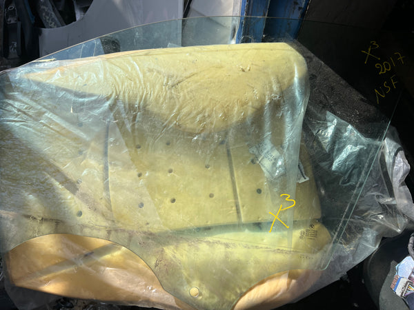 BMW X3 2017 F25 passenger side front  GLASS  43R004529

bmw x3 glass

bmw x4 glass

bmw glass

bmw