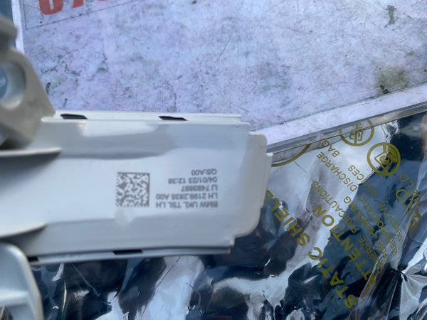 7493897

BMW  X1 2019 f48 passenger side DOOR MIRROR indicator 

new 

Bmw x1 

bmw f48

bmwpart

bmwparts

baroness bmw

baroness the bm lady