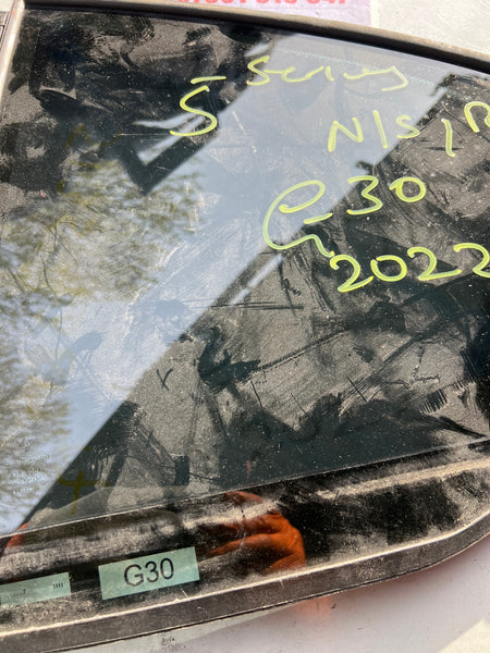BMW 5 SERIES 2022 G30  SALOON passenger side rear QUARTER glass TINTED 7387455
E000255
43r00049
bmw part
bmw parts
bmw g30 
bmw g30 glass