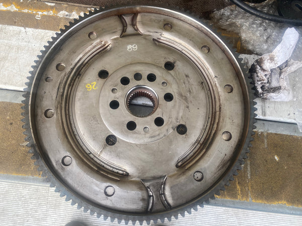 8650161
BMW X5 F15 2017 Petrol/electricity flywheel