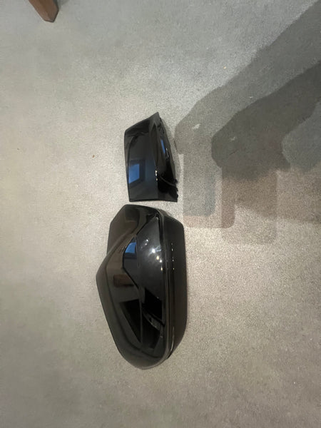 Bmw M5 2025 G90 driver side wing mirror cover in black

 Bmw m5 wing mirror cover

bmw m5

bmw part 

bmw parts 

bmw

baroness bmw 

baroness the bm lady

bmwusedspares

bmwusedsparesonline.com