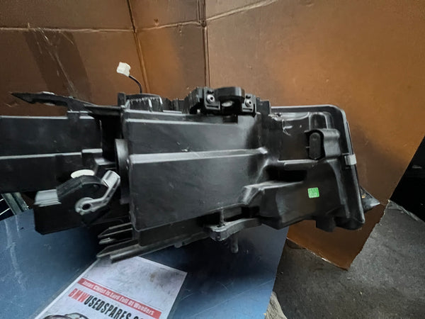 A99481703-07    BMW 3 Series 2022 G20 G21 Passenger Side LED Headlight  no module   GENUINE  9481703  bmw G20 headlight