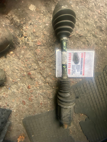 8245140887131         
     Bmw 5 series 2020 G30 xdrive drive shaft front left 

      AT988474701