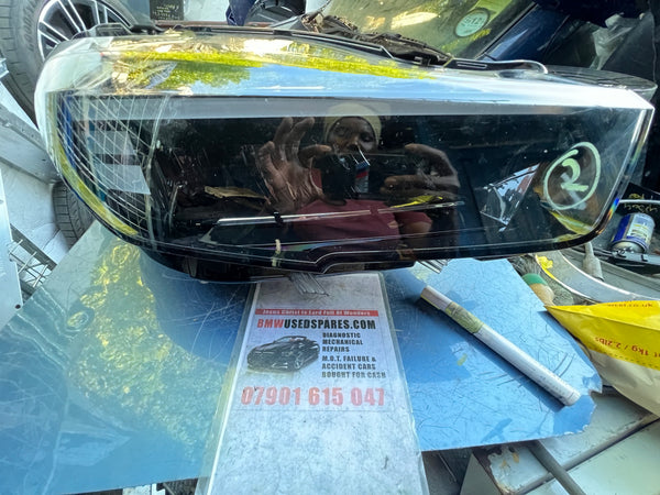 3916265

VAUXHALL CORSA F 2024 DRIVER SIDE LED HEADLIGHT

clips broken

hole in the light 

1 module 

please observe all pictures

vauxhall light

Vauxhall corsa headlight I’m