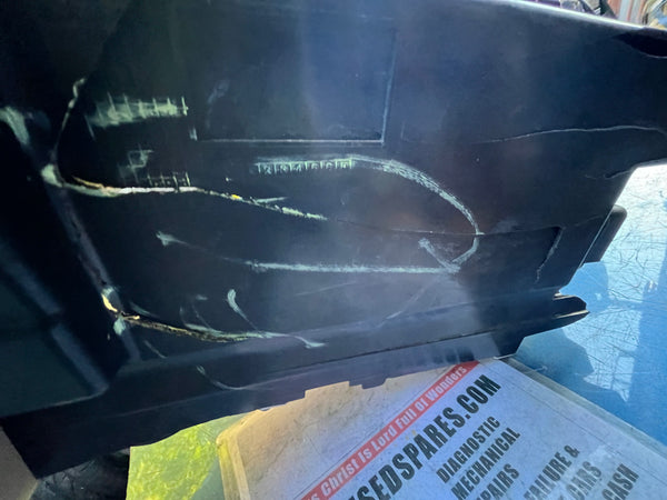 3916265

VAUXHALL CORSA F 2024 DRIVER SIDE LED HEADLIGHT

clips broken

hole in the light 

1 module 

please observe all pictures

vauxhall light

Vauxhall corsa headlight I’m
