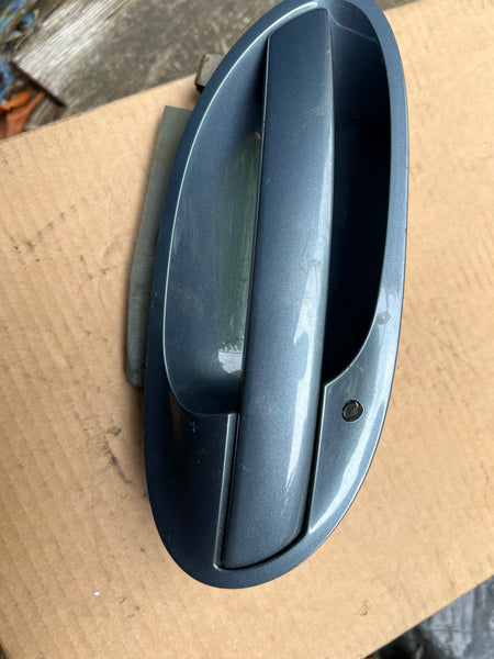 Bmw 7 series 2007 E65 Driver side rear  exterior  door handle 

7159768

genuine