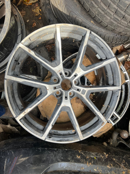 8095801

BMW  8 Series  2022 M-Sport. M728 20 inch  Single Alloy Wheel 

8097240

8072023

8j/20 H2