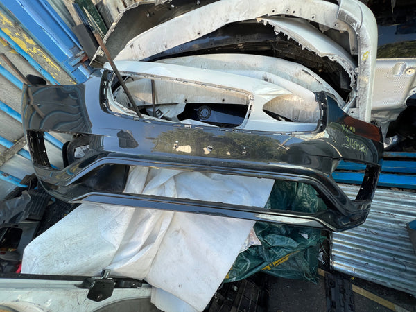 31690641 

     VOLVO XC90 R DESIGN 2019 FRONT BUMPER GENUINE