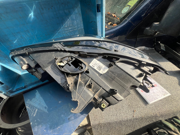 BMW 1 SERIES 2020 F40 M135i DRIVERS side LED HEADLIGHT

63119482810

9482810