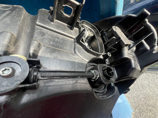 BMW 1 SERIES 2020 F40 M135i DRIVERS side LED HEADLIGHT

63119482810

9482810