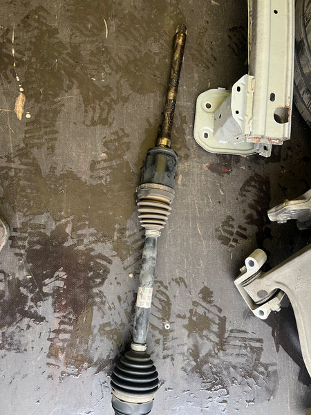 BMW X5 G05 X6 G06 X7 G07 OUTPUT SHAFT DRIVESHAFT FRONT DRIVER  SIDE 8486202
