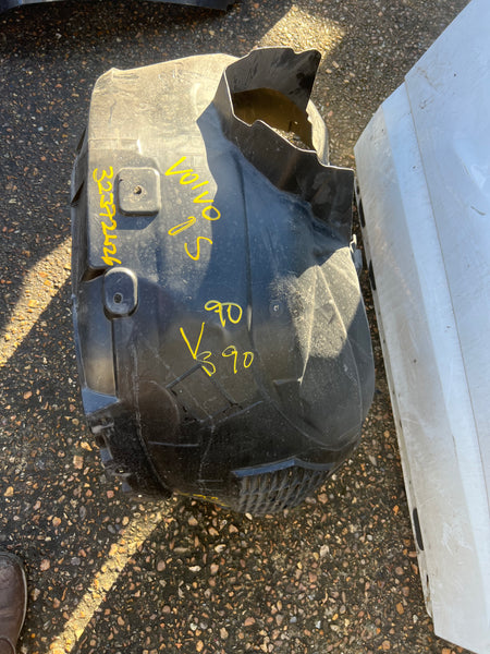 Volvo V90 2024 front driver side splash guard 

Volvo s90 splash guard 
Wheel Arch Liner. Mudflaps. (Right, Front)


32372426