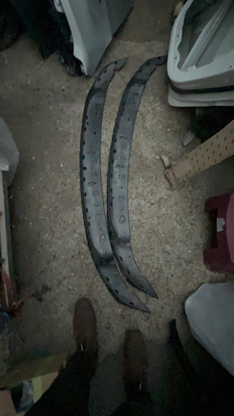 8075309    BMW 1 series 2023 F40 M135i FRONT BUMPER SPLITTER  GENUINE  5111 8075309