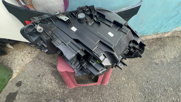 63115A1E057     BMW 1 SERIES  2022 F40 passenger side Led headlight 5A1E057