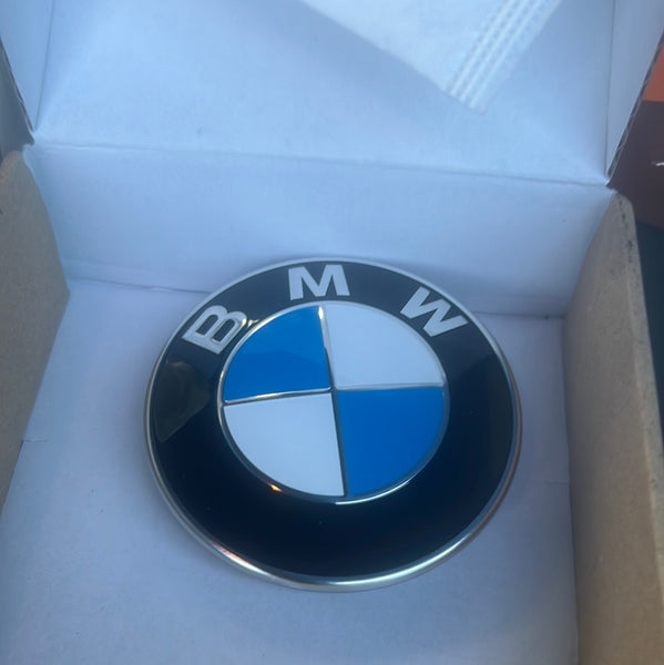 Products – Tagged 51147463684 BMW 5 series 2023 G30 bumper badge new Bmw  F90 G31 G01 G02 G05 FRONT HOOD 82MM BMW BADGE 7463684 – BMW USED SPARES  ONLINE.COM