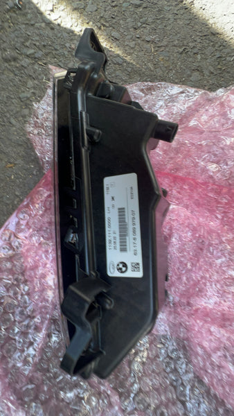 63178089979   BMW 1 Series 2022  F40  passenger side led  fog light   8089979