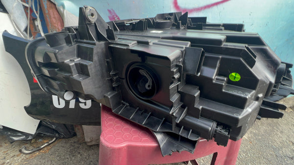 63115A1E057     BMW 1 SERIES  2022 F40 passenger side Led headlight 5A1E057