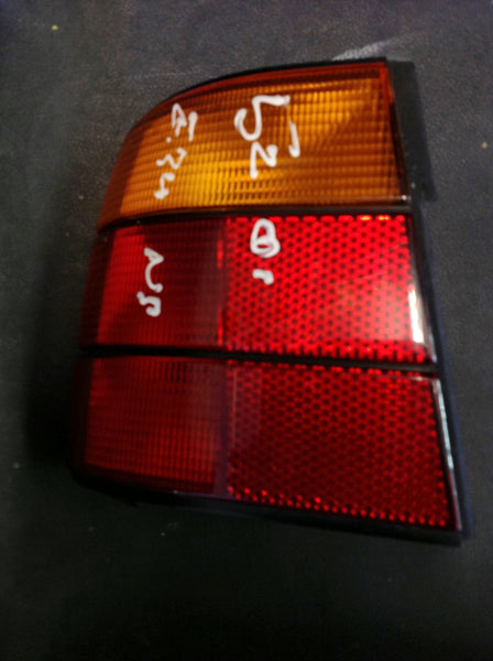 BMW 5 SERIES 1994 E34 PASSENGER  SIDE BACK LIGHT
