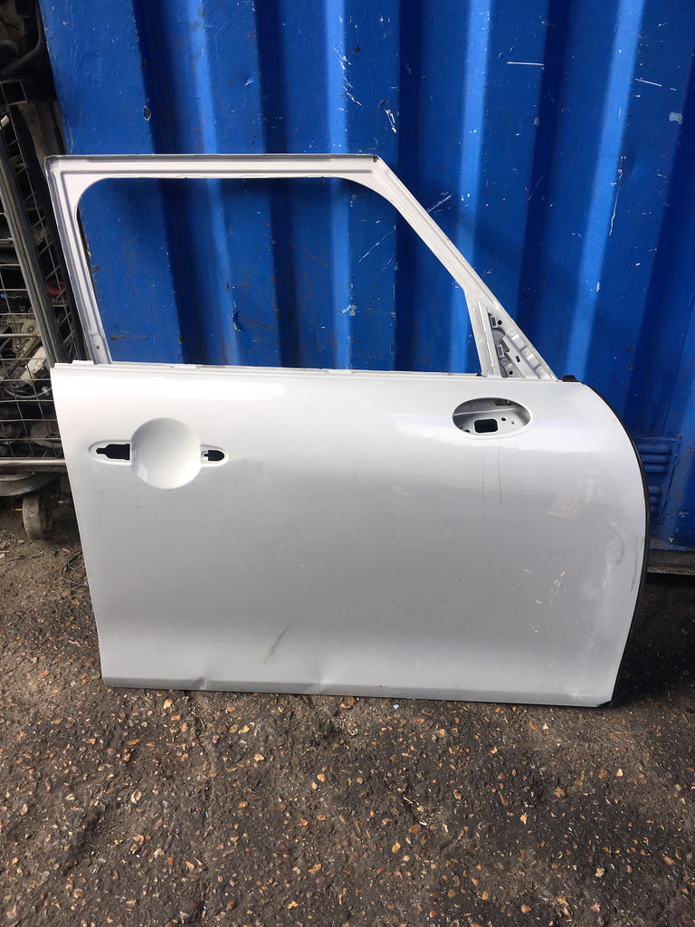 MINI  COUNTRY MAN DRIVER  SIDE FRONT DOOR SHELL 2015