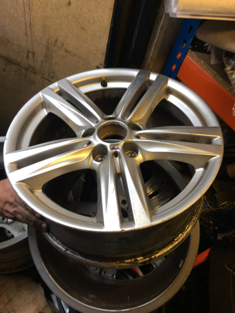 7845852 BMW 1 SERIES F20 FRONT ALLOY WHEEL