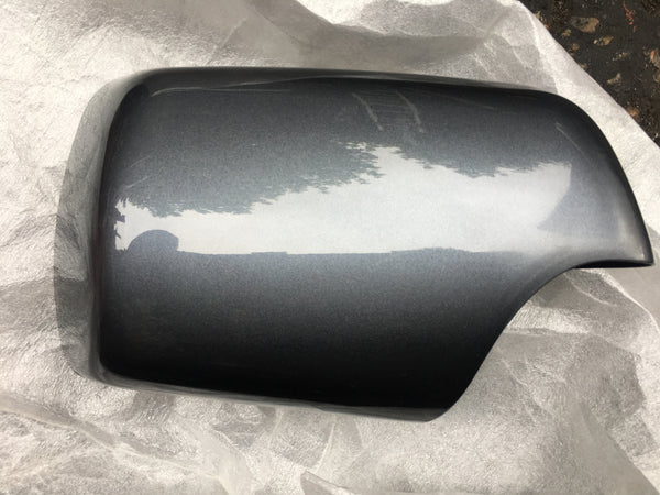 8266734 BMW X5 2005 DRIVERS SIDE MIRROR COVER IN GREY