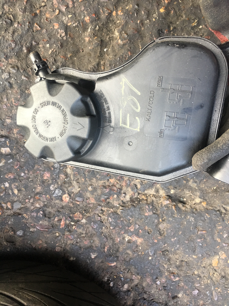 Bmw 1 series 2006 header tank