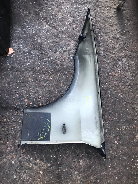 BMW 3 Series 2006 E90 4/Door saloon drives side front wing