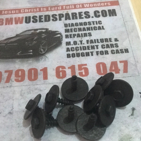 07149213164 BMW 2series gt f46screw hex bolt @£1.00 each