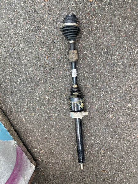 BMW 2 F45 F46 Front Right Driveshaft 2016 8657704 OEM