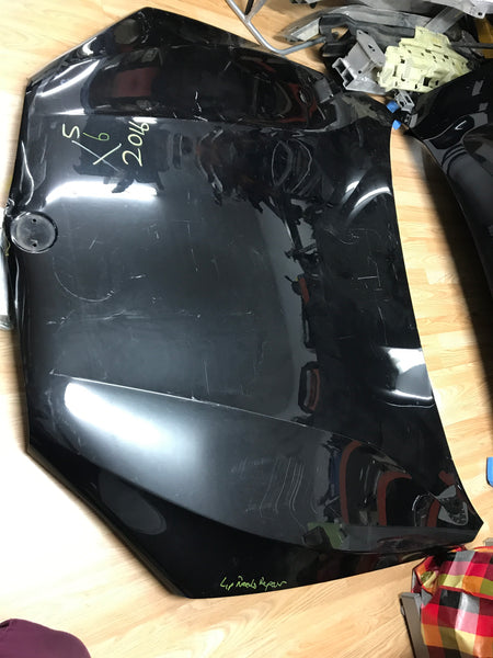 BMW X6 2017 F15 Bonnet in black needs repair/respray