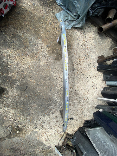51117483632      BMW 8 Series 2021 G14 G15 840dx M850ix  Front bumper bottom carrier .  51117483632